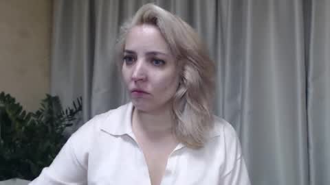 Mari online show from September 30, 2:49 pm