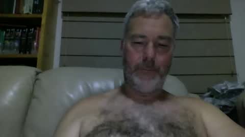 oiledcouple1 online show from March 1, 12:12 pm