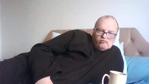 oldfkr69 online show from March 10, 11:45 am