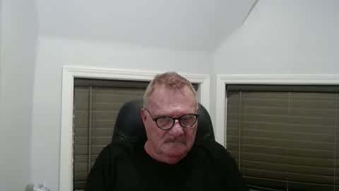 oldguybigd online show from April 27, 5:16 am