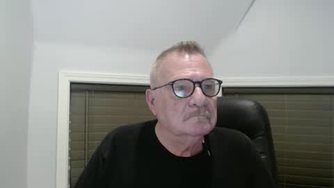 oldguybigd online show from November 20, 2:43 am