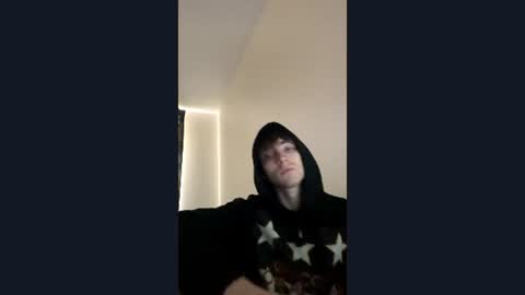 oliver592621 online show from June 21, 9:48 am