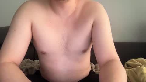 oliver_2000196220 online show from May 20, 10:03 am