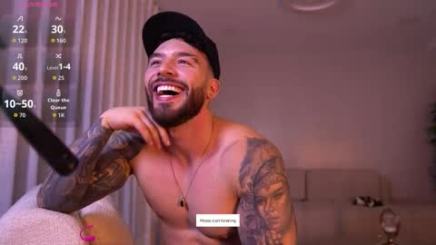 Snapshot of oliver_colt__ chatting on October 30, 4:35 am oliver_colt__ online show from October 30, 4:35 am