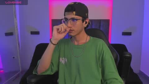 Oliver fast online show from February 2, 4:05 am