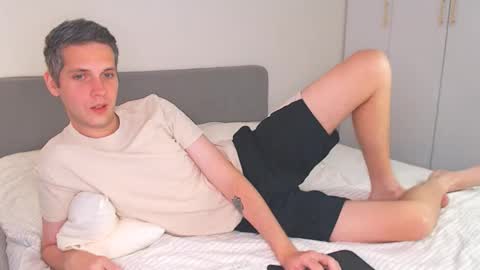 Oliver online show from September 17, 11:13 am