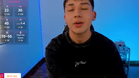 oliveeer online show from September 20, 6:55 pm