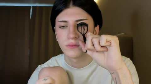 oliver online show from March 25, 1:07 pm