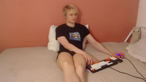 Oliver online show from April 22, 1:24 am