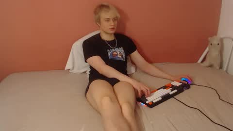 Oliver online show from April 15, 1:42 am