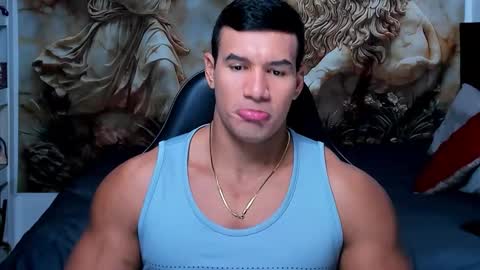 Snapshot of oliver_tommy chatting on October 20, 12:37 am oliver_tommy online show from October 20, 12:37 am