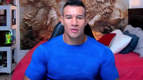 Snapshot of oliver_tommy chatting on September 24, 2:24 pm oliver_tommy online show from September 24, 2:24 pm