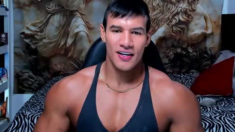 Snapshot of oliver_tommy chatting on October 19, 12:26 am oliver_tommy online show from October 19, 12:26 am