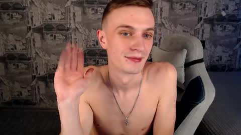 Snapshot of oliverfresh chatting on February 18, 12:17 pm Oliver online show from February 18, 12:17 pm