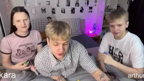 oliver online show from March 5, 7:12 pm