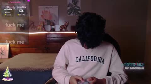 Oliver online show from November 25, 8:29 pm