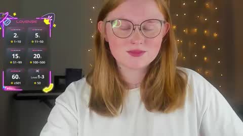 Olivia Date online show from October 4, 3:43 pm