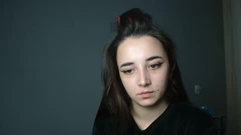 Olivia online show from November 5, 2:08 pm