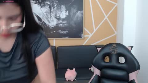 Olivia online show from September 22, 1:04 pm