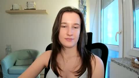 Oliwiaa2004 online show from January 30, 12:06 pm