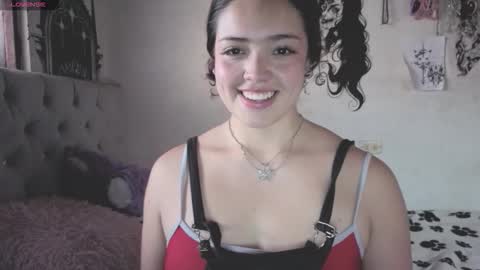 oliviabluee10 online show from March 29, 9:16 pm