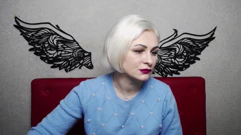 OliviaHorst online show from February 8, 6:12 am