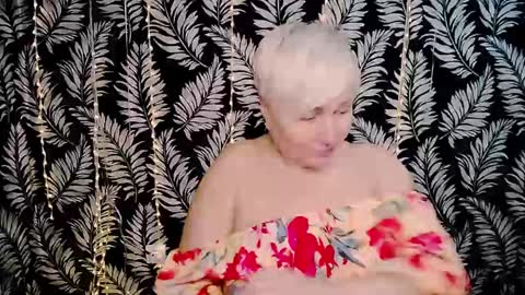 Kelly online show from February 2, 12:45 pm