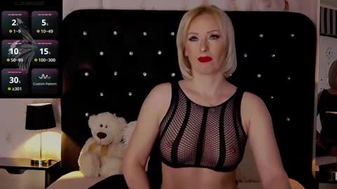 Olivia online show from February 11, 7:54 am