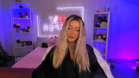 Olivia online show from January 18, 4:26 am