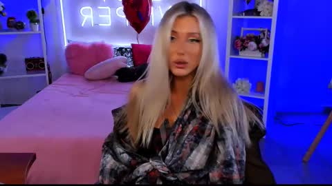 Olivia online show from March 4, 8:13 am