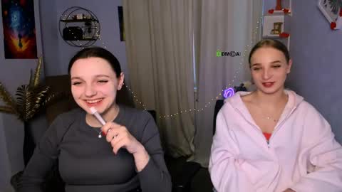 Ollivia online show from April 22, 12:12 pm