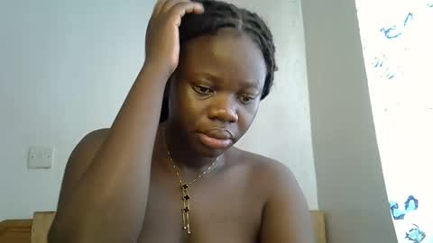 ollleina online show from February 21, 9:01 am