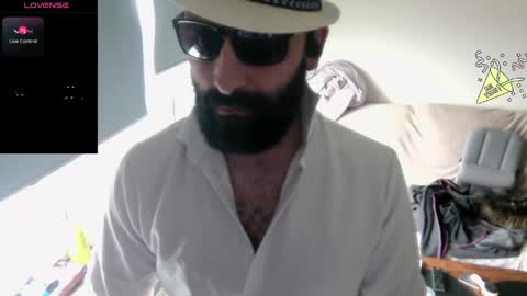 ona nisme online show from May 31, 3:55 pm