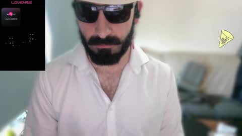 ona nisme online show from March 25, 6:20 am