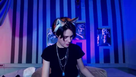 onaloon online show from December 17, 4:08 am