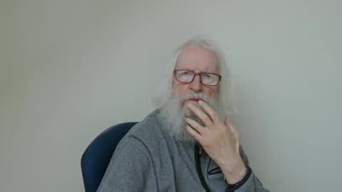 Somewhere over the rainbow online show from January 17, 2:59 pm