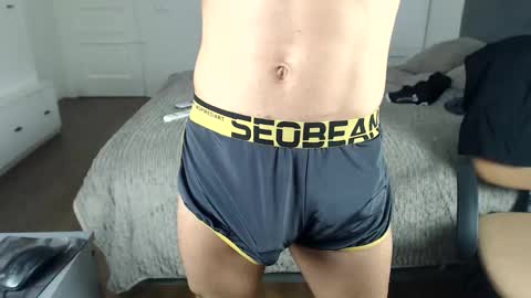 onebestlover online show from October 12, 11:14 am