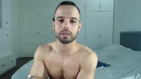 onebestlover online show from September 29, 12:15 pm