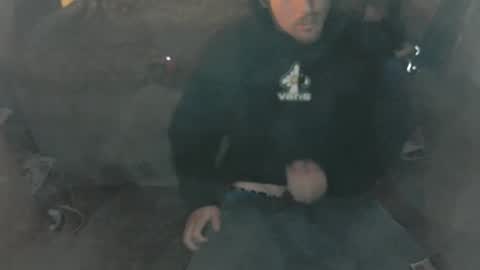 onerknees online show from September 20, 9:01 am