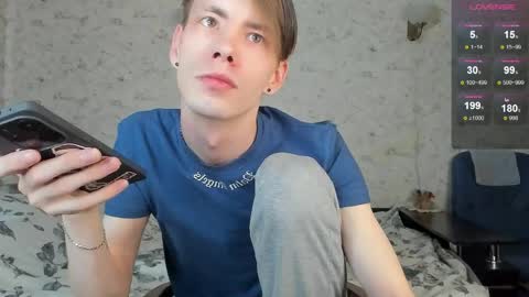 Erick  online show from April 12, 12:09 pm