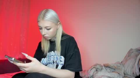 Iva online show from December 1, 2:04 pm