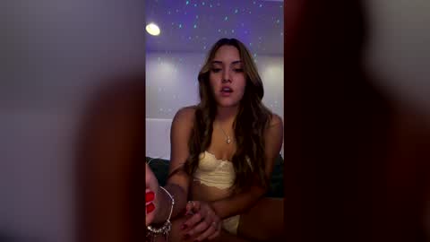 onlyjess23 online show from June 3, 3:53 am