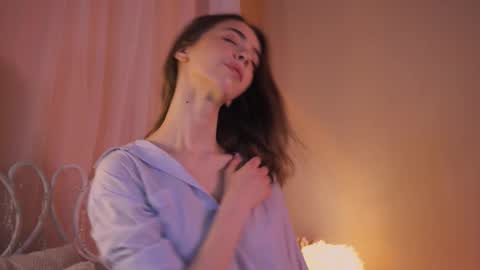  JETT  online show from March 12, 9:18 pm