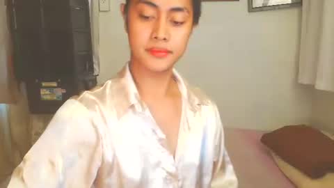 onlyjulia25 online show from November 25, 4:55 am