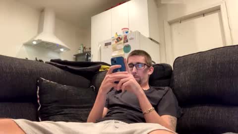 Snapshot of onthecumup69 chatting on March 3, 10:38 am onthecumup69 online show from March 3, 10:38 am