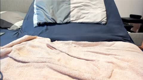 ontheedgel32 online show from January 23, 6:14 pm