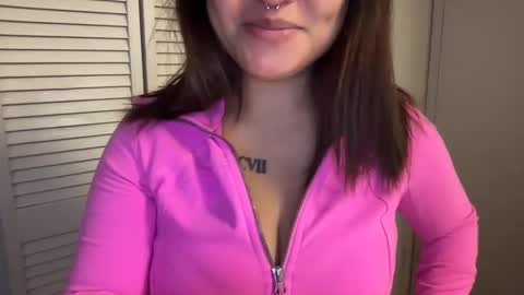 Snapshot of oohhellothere chatting on September 11, 6:47 am Miss Girly online show from September 11, 6:47 am