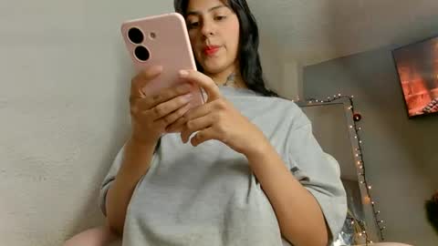 juanita online show from December 30, 3:56 pm