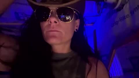 Jolene online show from April 30, 4:39 am