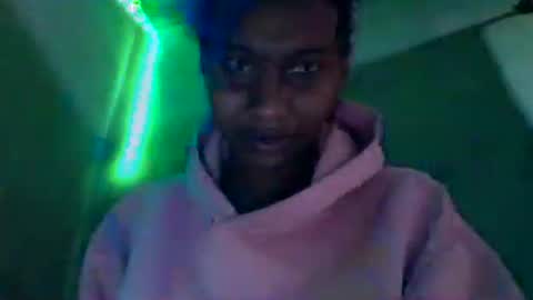 Snapshot of oolyette chatting on October 29, 11:56 am oolyette online show from October 29, 11:56 am